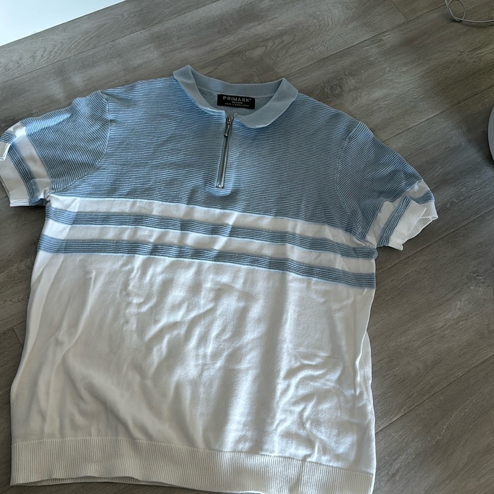 Knit polo shirt like new!
